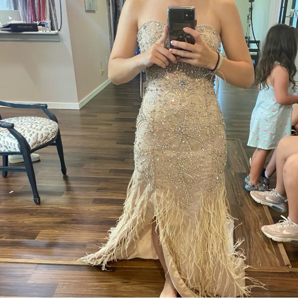 Stunning Nude Formal